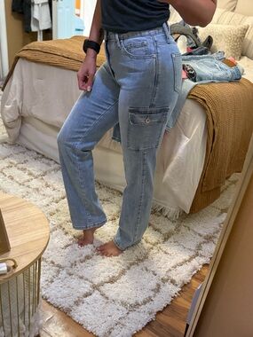 Special A Sz 1/25 Light Wash Cargo Jeans for Women - Casual Straight Leg